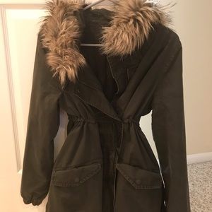 Maternity fall/light winter coat